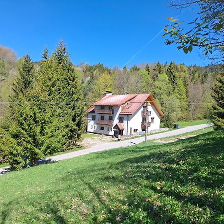Penzion Zazrifka Zázrivá Extérieur photo